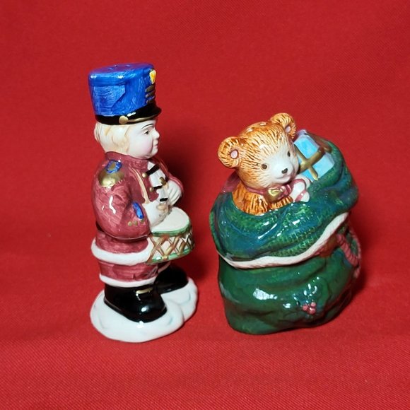 OCI Santa Sack Toy Bag & Drummer Boy Salt & Pepper Shaker Set - Picture 4 of 12